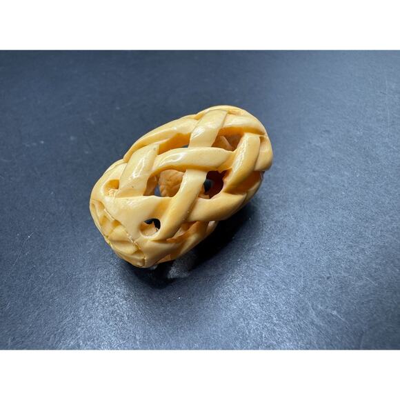 Vintage Barrel Open Weave Cross w/ Frog Couple Hand Carved Bead 38.2mm - Picture 1 of 10